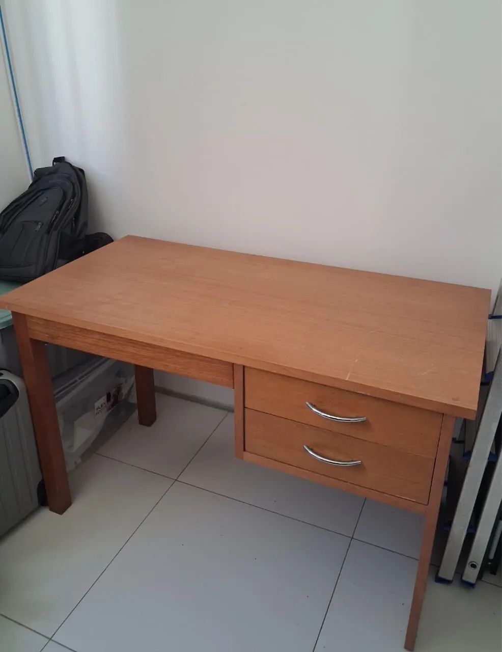 Mesa de estudo em madeira - Foto 4