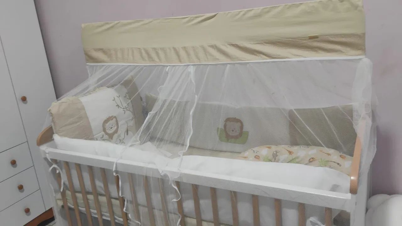 Kit berço e almofada amamentação 