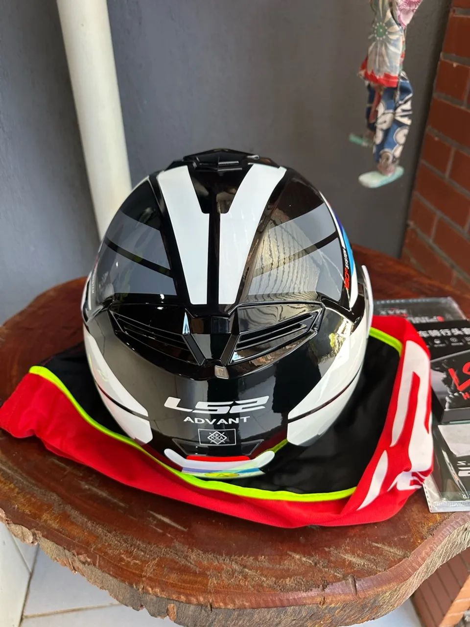 Vendo capacete ls2 advant Sport n58 sem detalhes e uso - Esportes