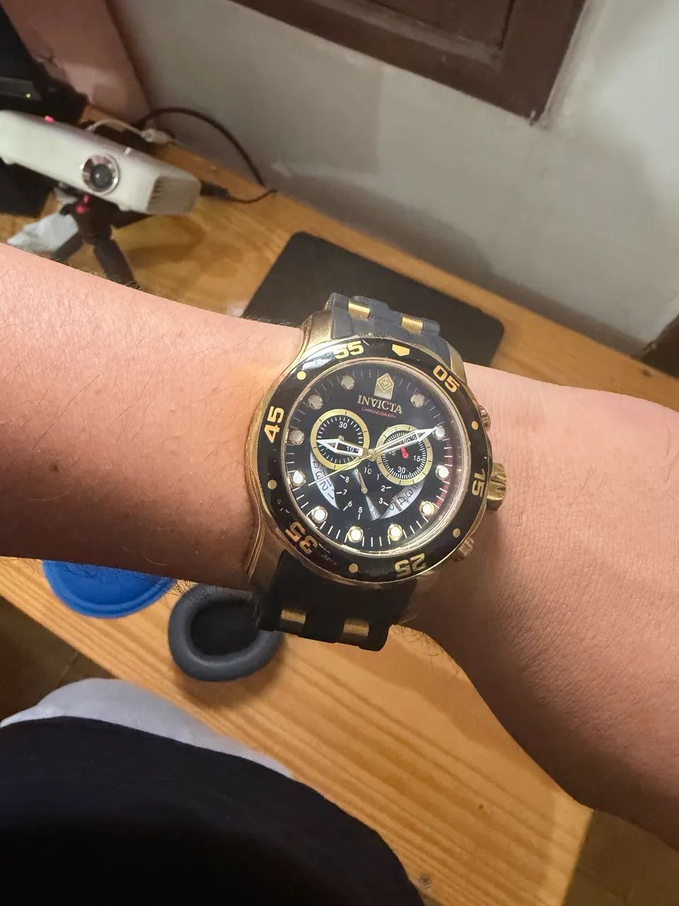 Relógio marca Invicta em perfeito estado