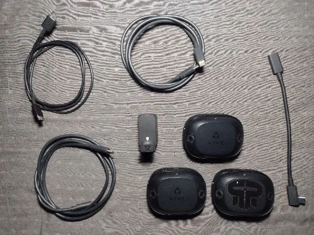 Ultimate Vive Tracker 3x - Periféricos e Acessórios de Computador