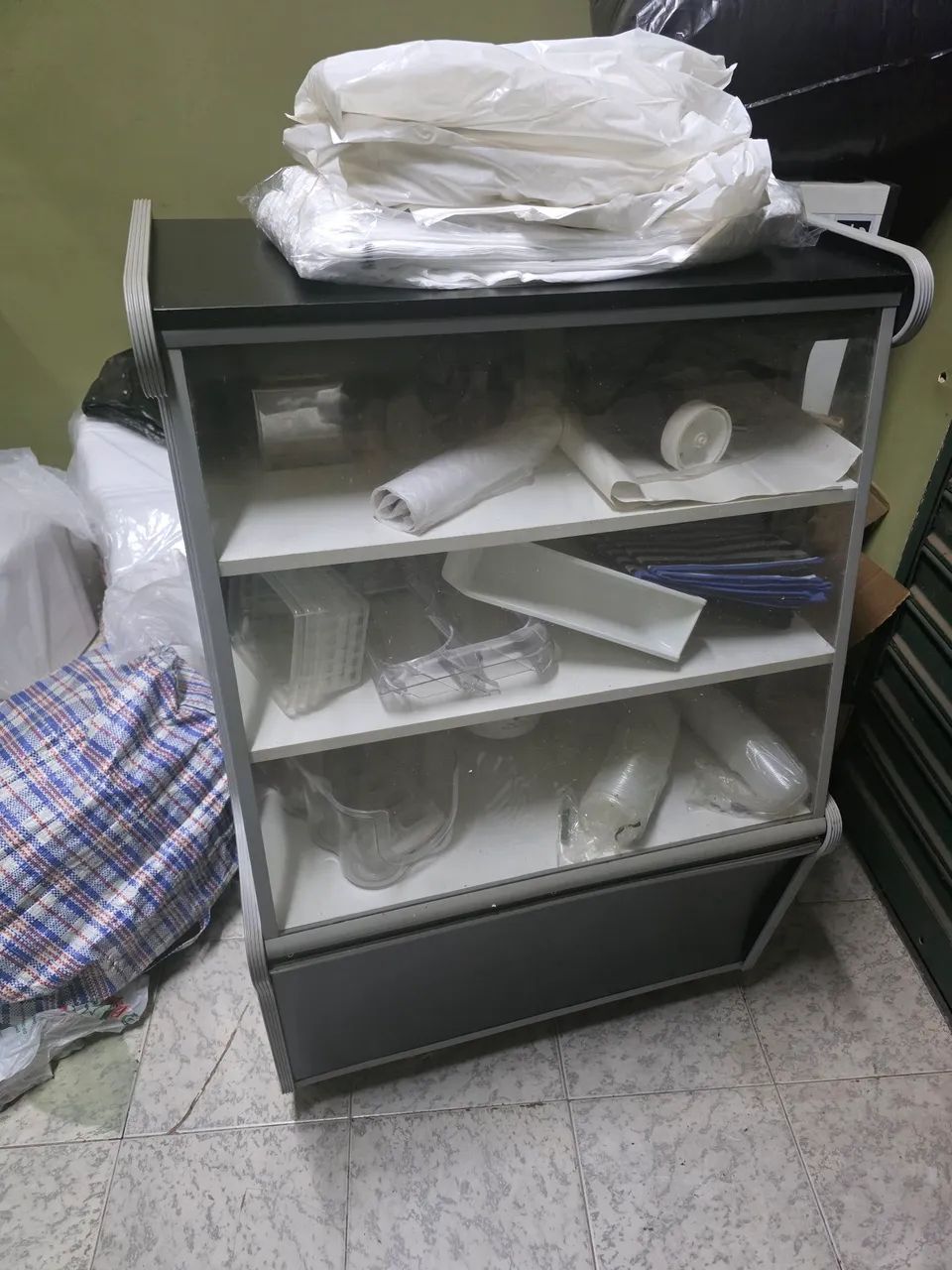 Movel de caixa para comércio