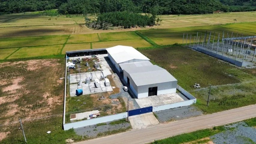 ÁREA INDUSTRIAL À VENDA - 6.000 M² COMPLETA E PRONTA PARA OPERAÇÃO - Foto 2