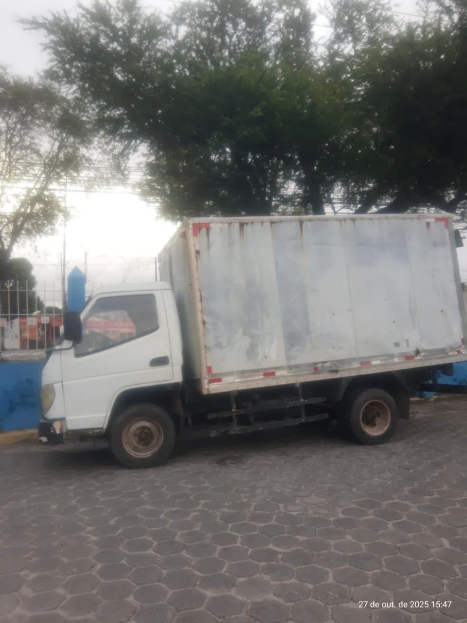 Caminhão Baú 
