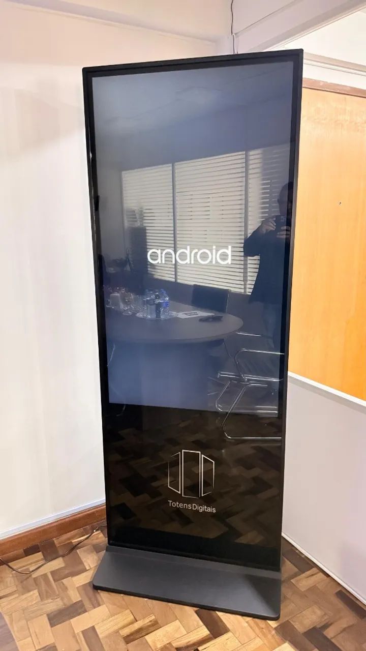 Totem 55" Touch Screen Android - Foto 2