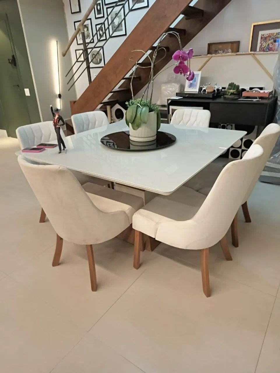 Conjunto de mesa com 6 cadeiras - Foto 3