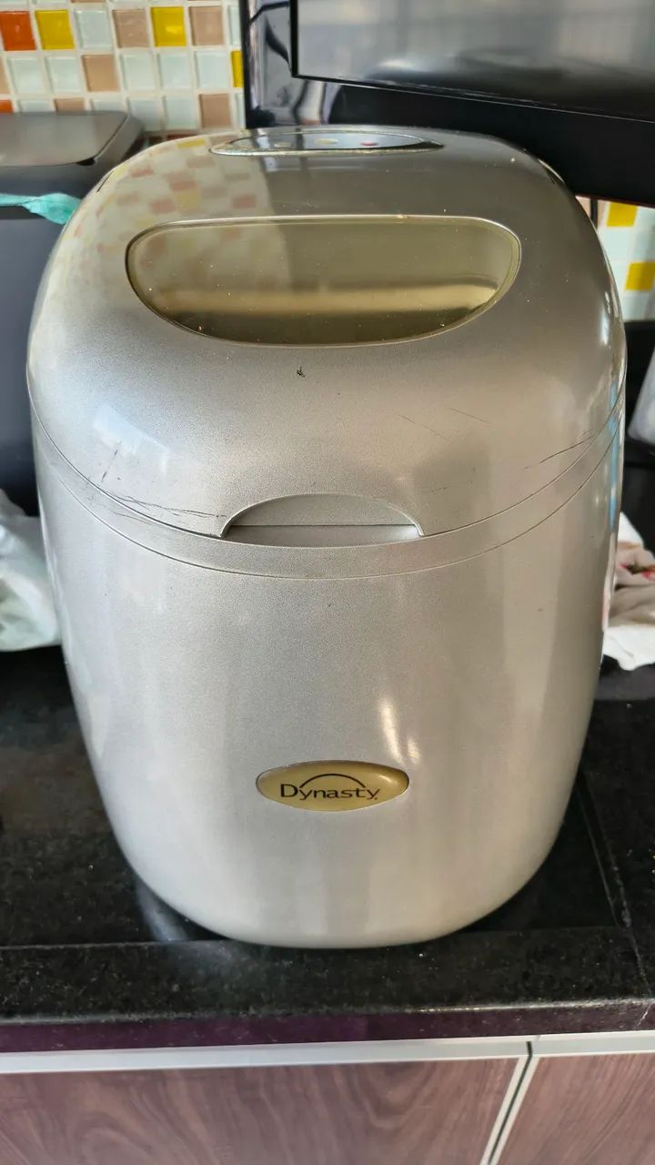Máquina de fazer gelo 