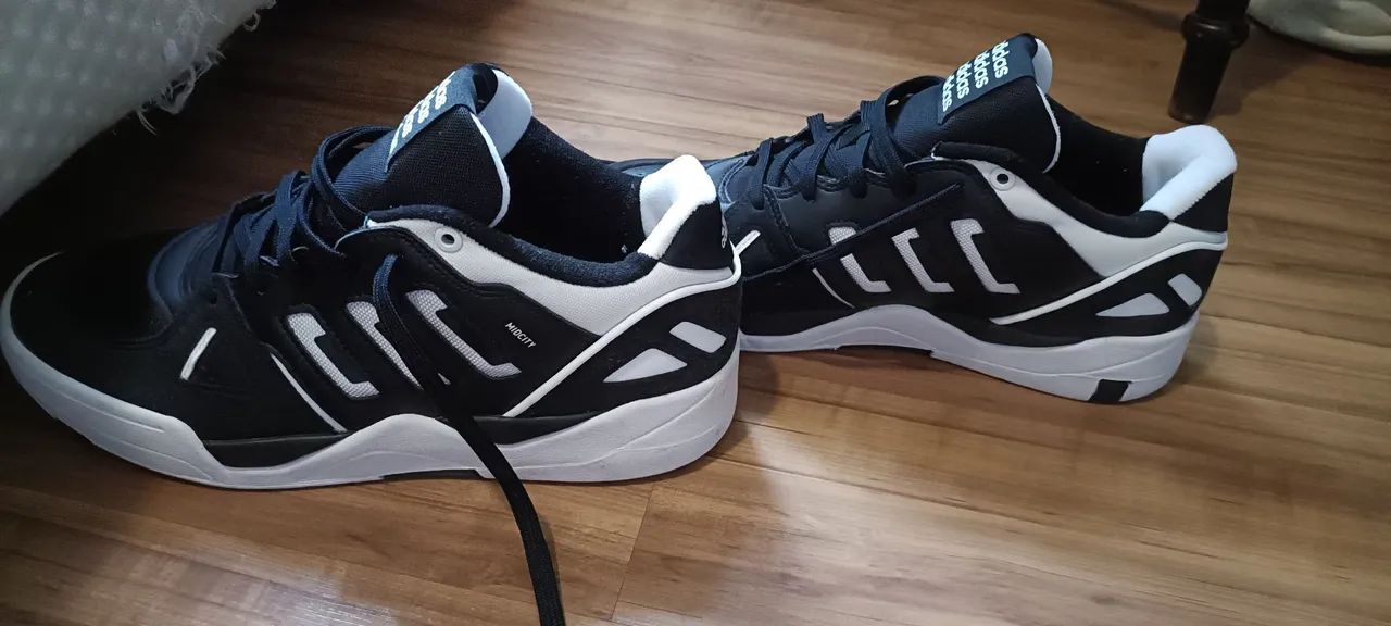 Tênis Adidas Midcity Low - Calçados Esportivos - Santo Inácio