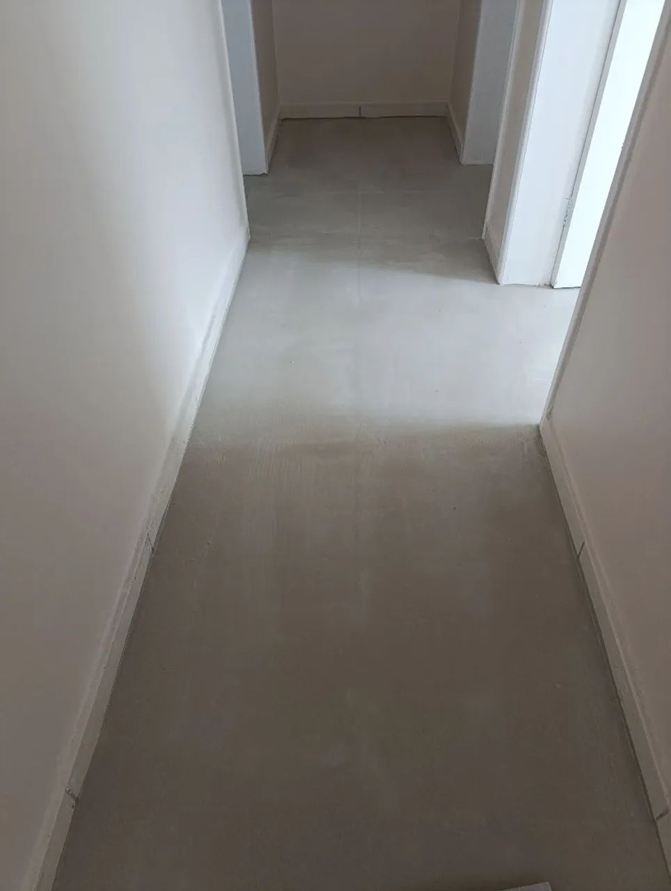 Instalação de Piso vinílico, laminado, painel ripado, roda pé  - Foto 2