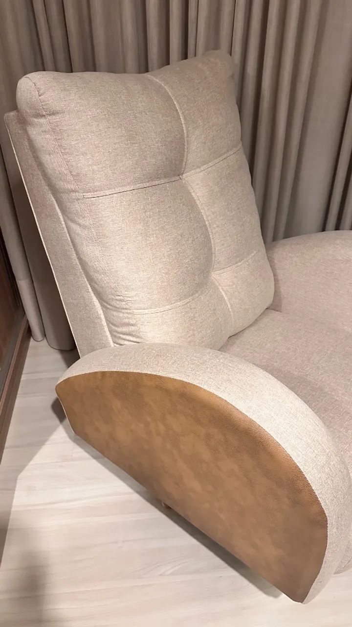 Poltrona de amamentação com balanço em linho e couro - Foto 5