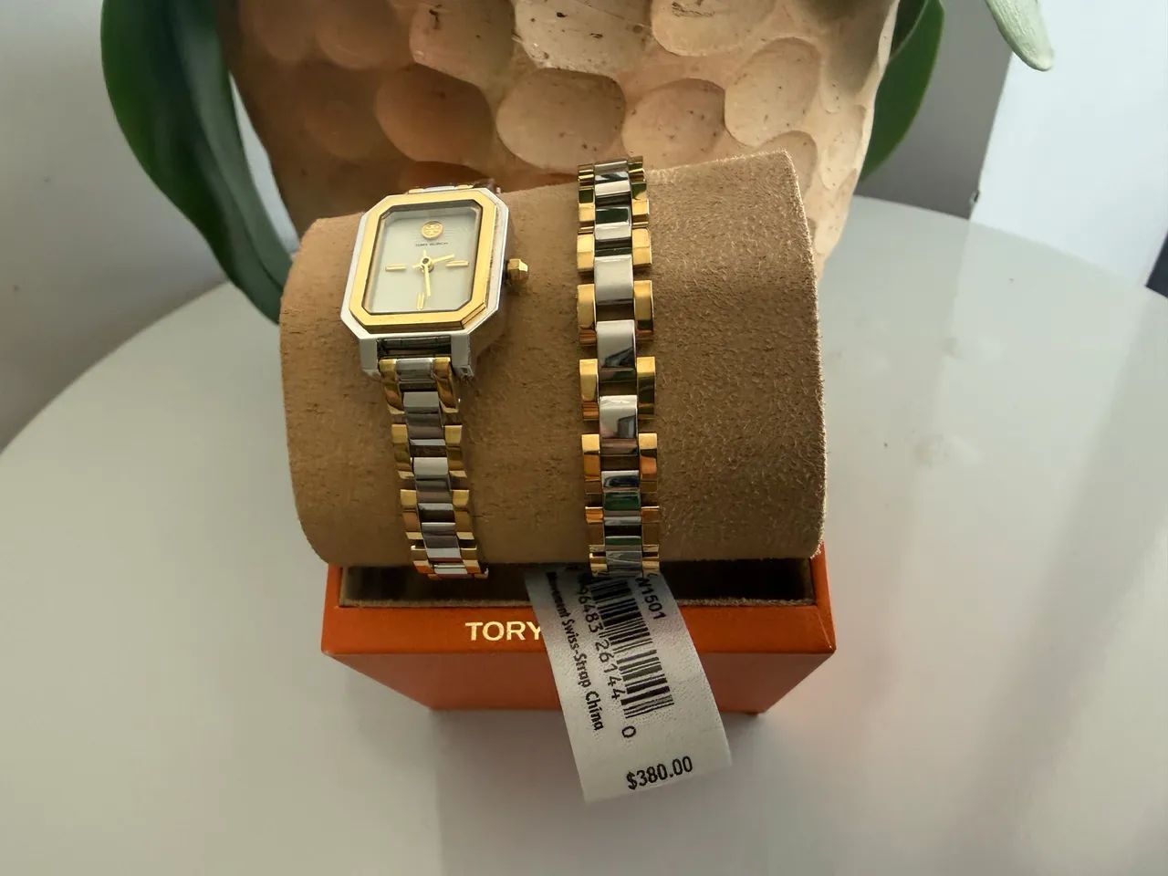 Relógio feminino Tory Burch elegante e sofisticado,preço fixo. - Foto 2