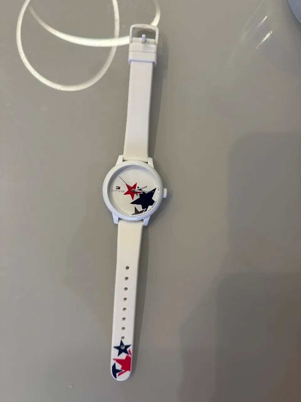 Relógio Tommy Hilfiger Feminino - Estrelas (Branco)