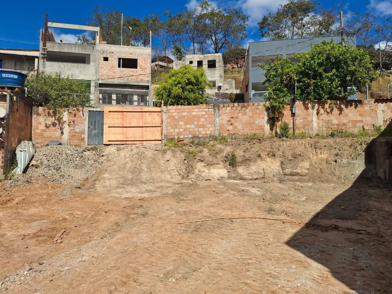 LOTE BAIRRO VITORIA 