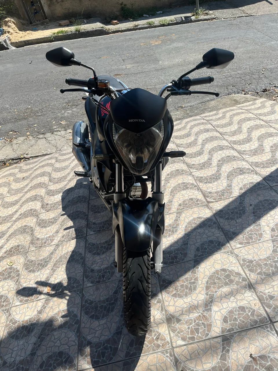 CB 300 é preta  - Foto 2
