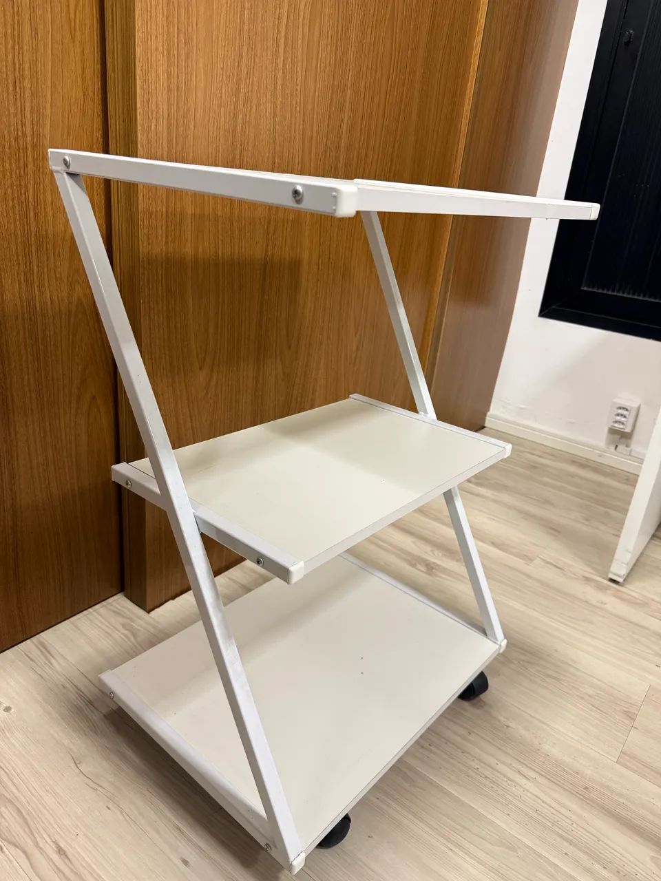 Prateleira Mesa Lateral Com Rodinha Branco 