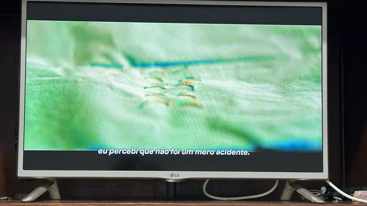 Vendo TV 32 polegadas LG - Foto 2