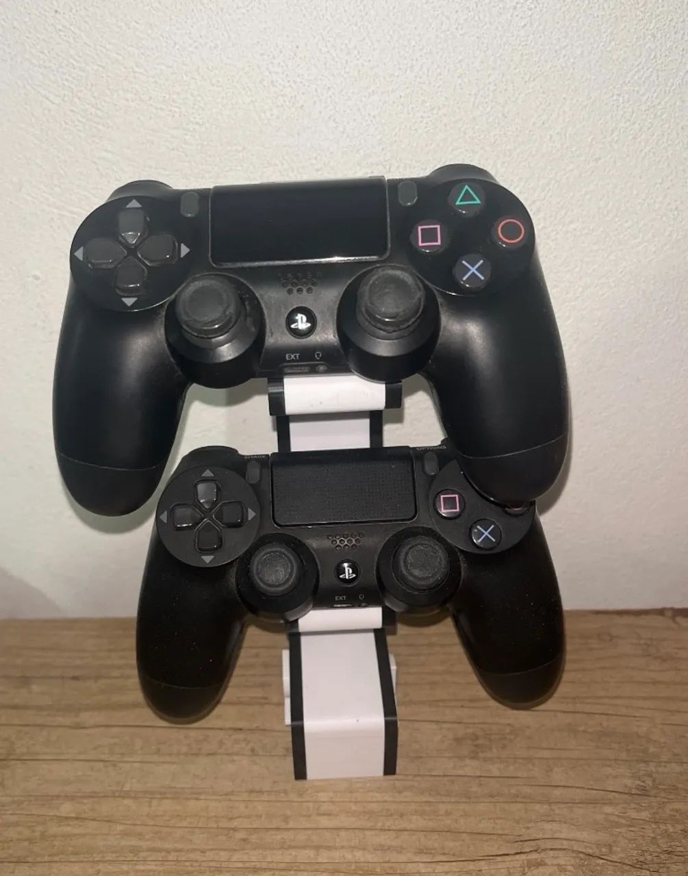 PS4 Slim de 1TB, 2 controles e 3 jogos - Foto 4