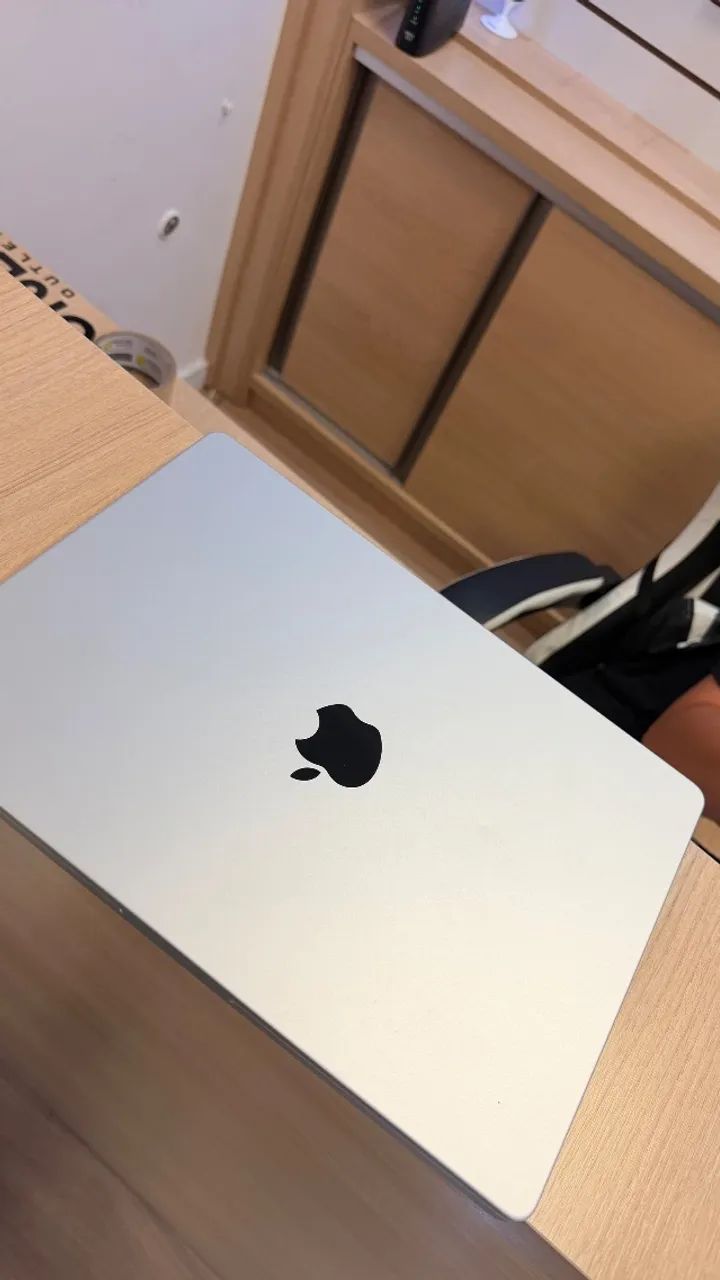 MacBook Pro M4 16GB + 512GB, 100%, Loja em Campinas