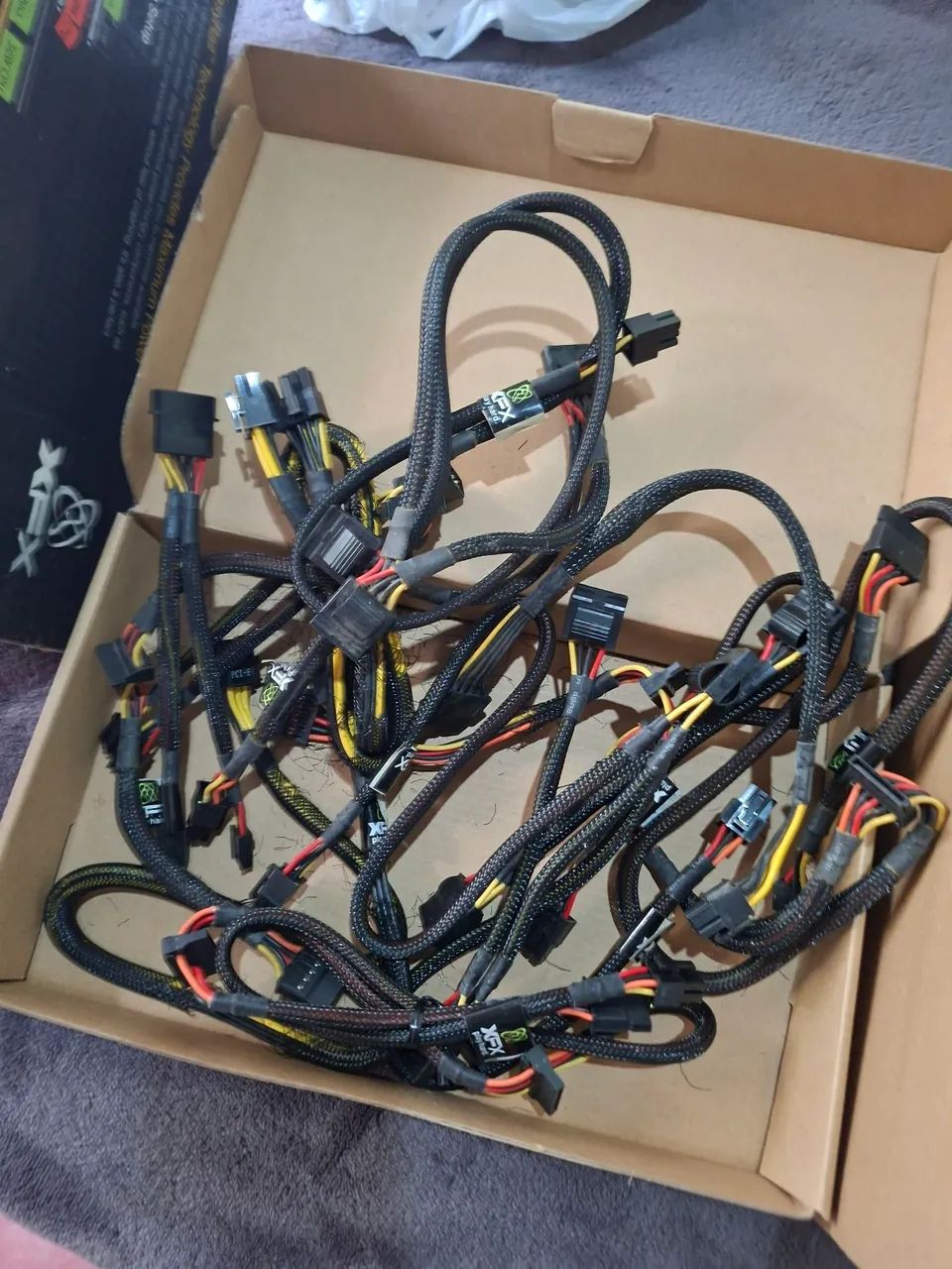 Fonte Atx para computadores XfX 850W  - Foto 3
