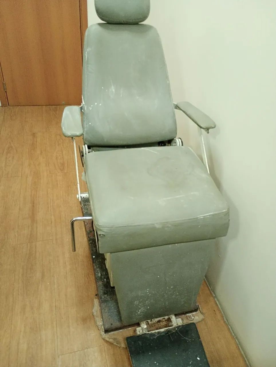Cadeira de consultório médico  - Foto 5