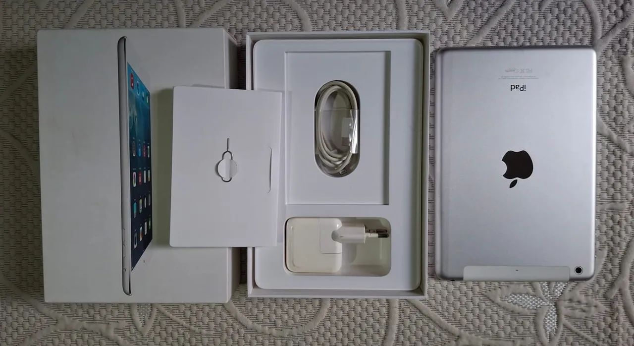 iPad - Mini WiFi CELL Memória: 32Gb Cor: Silver/Prata - Celulares