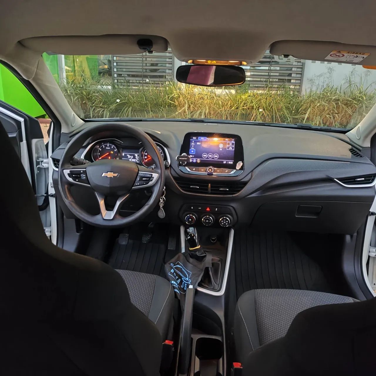 Chevrolet Onix Plus LT 1.0 12V Flex Mec. 4P 2021 - Foto 2
