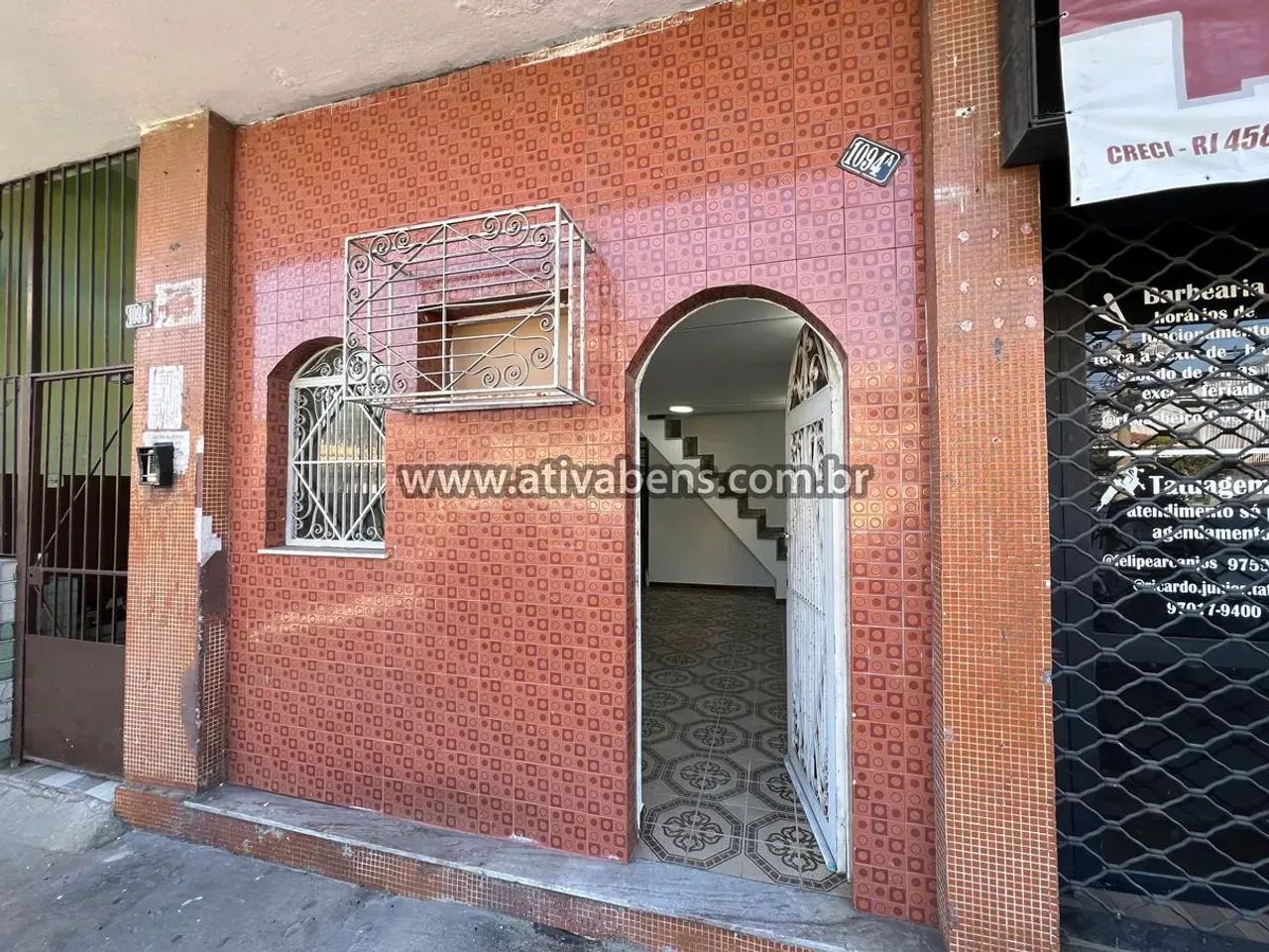 Loja de rua na Praça do Carmo com mezanino colado ao comércio - Foto 2