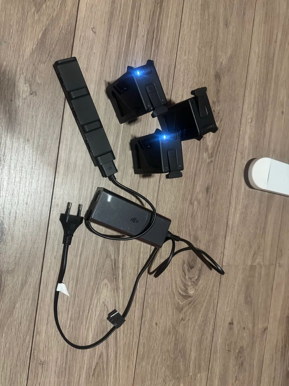 Dji fpv - 2 baterias, carregador para as 3 baterias + capinha  - Foto 4