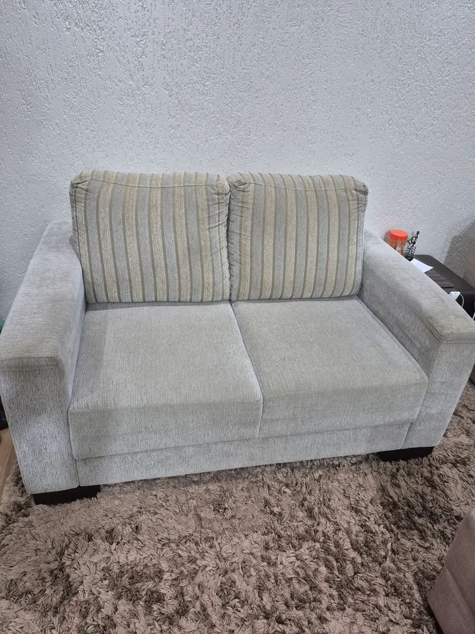 Sofá bem conservado 1,40 - Foto 2