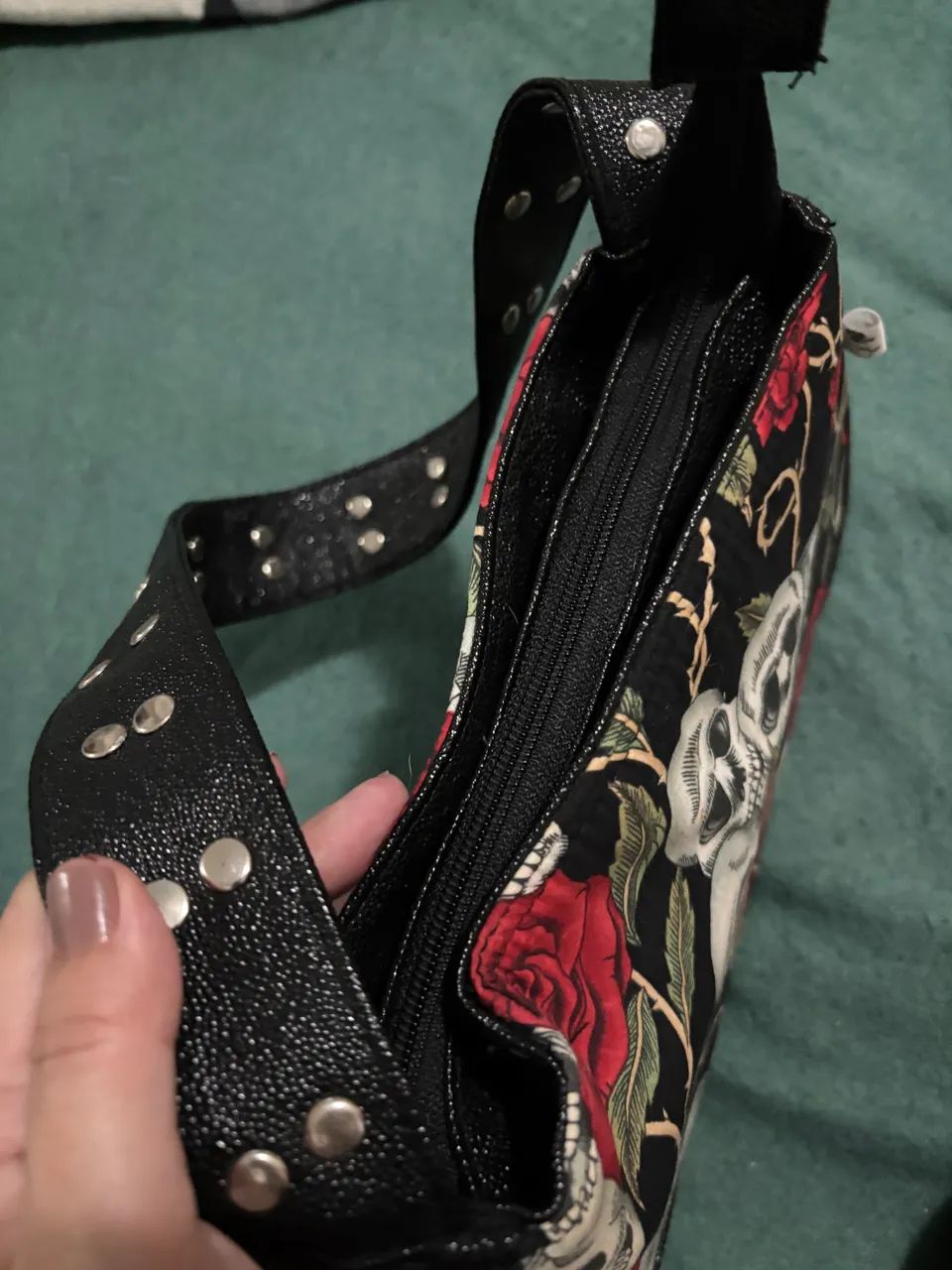 Bolsa de caveira  - Foto 4