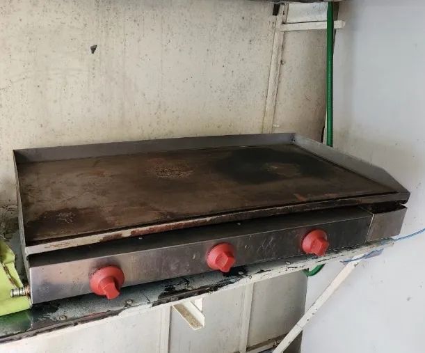 Chapa, Balcão de Inox e Estufa - Equipamentos para Lanchonete/Comércio