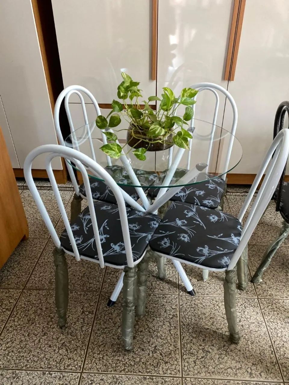 Jogo de Mesa de Cozinha com 4 Cadeiras Nova, Entrego  - Foto 5