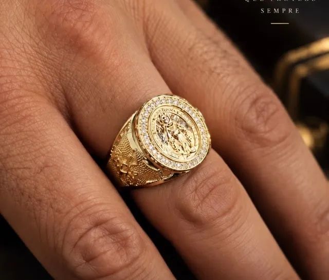 Anel São Bento em Ouro 18k 750