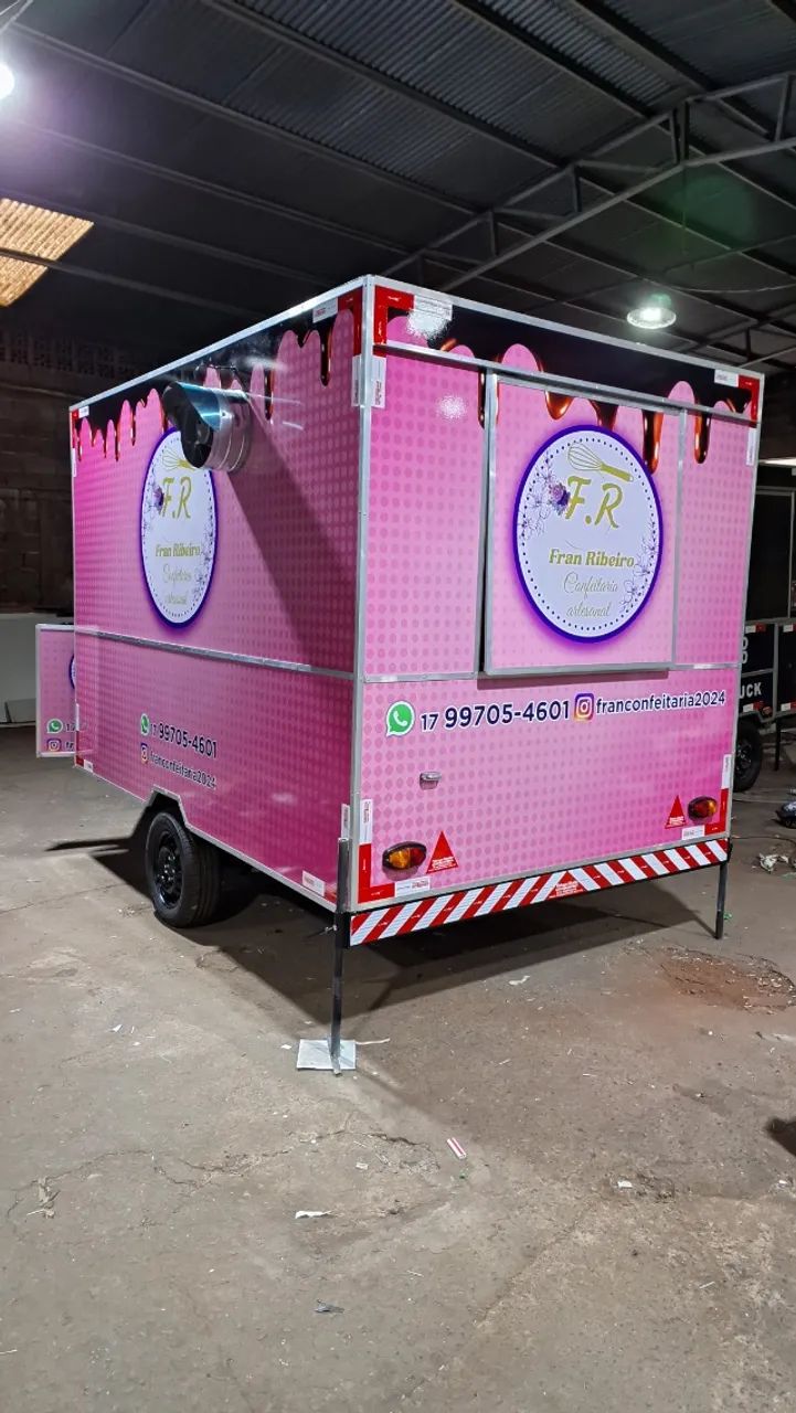 Trailer bolos food