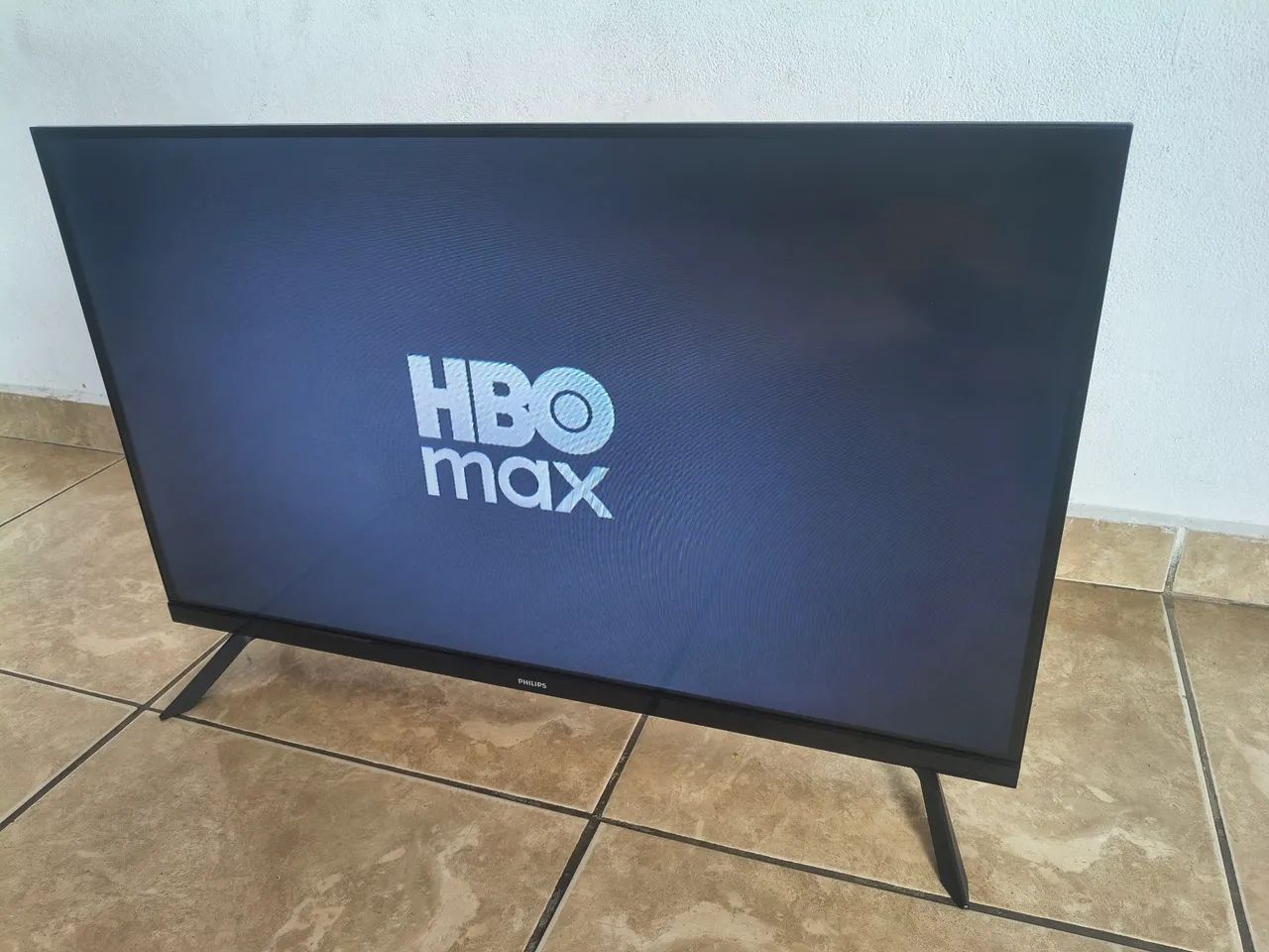 Vendo essa tv 32 polegadas smart 4K  - Foto 4