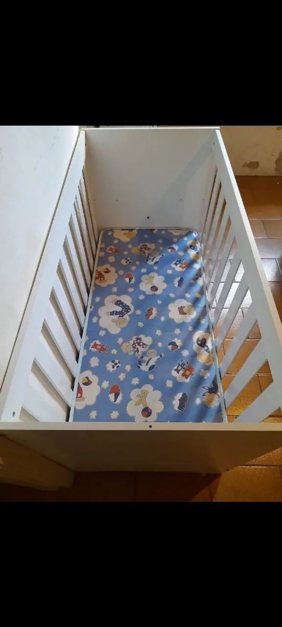 Vendo berço 3 em 1 com colchão 