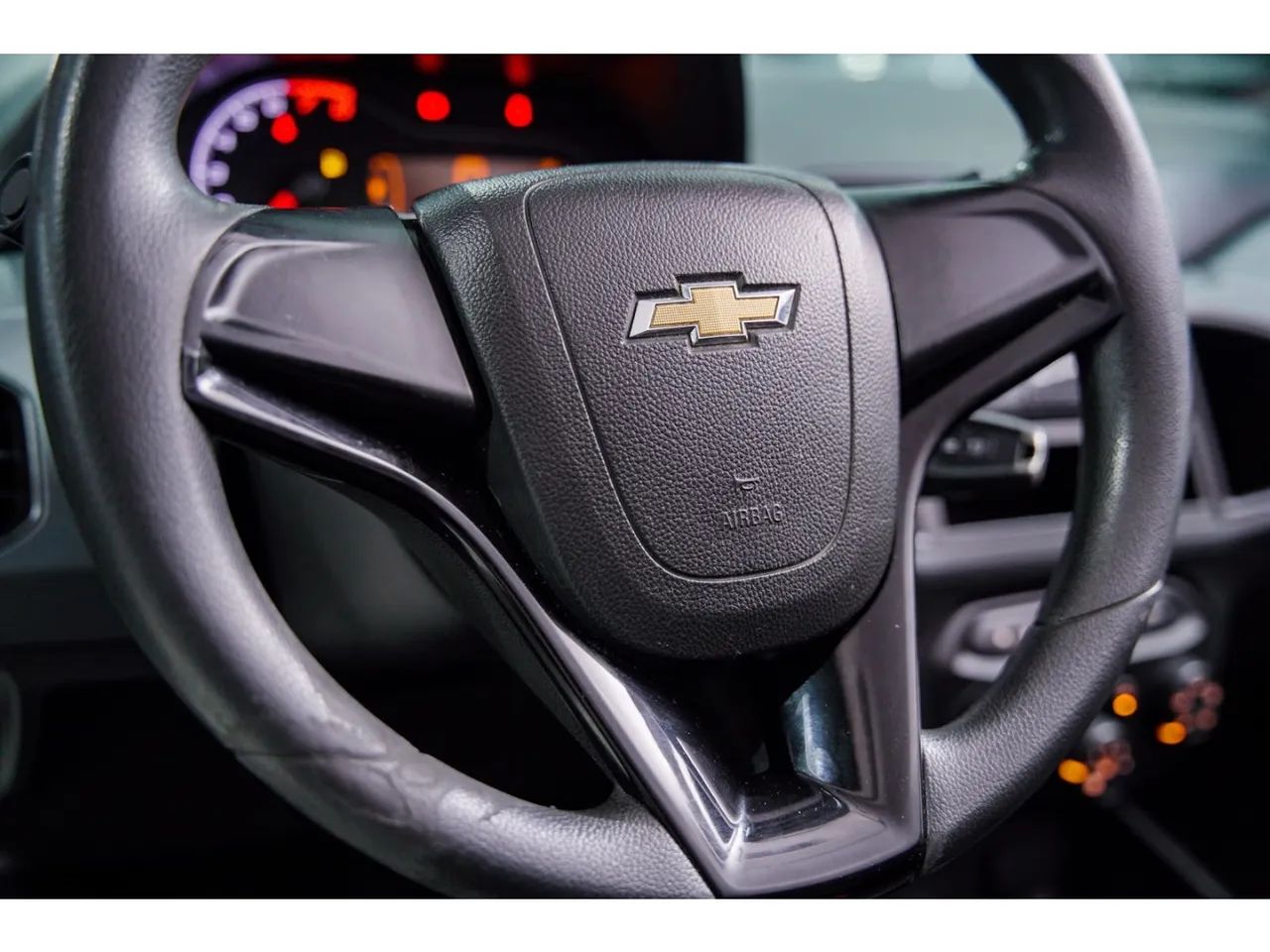 Chevrolet JOY Plus Black Ed.1.0 8V 4p Flex Mec., foto 5 de 20