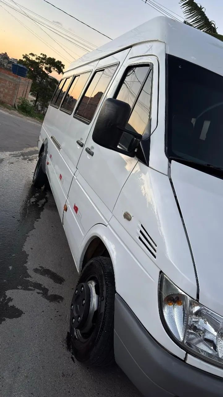 Mercedes-Benz ESprinter 320 Chassi S. Extra Longa 2010 - Foto 4