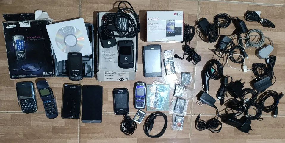 Lote de Celulares e tablet com defeitos e peças (LEIA O ANÚNCIO) - Foto 3