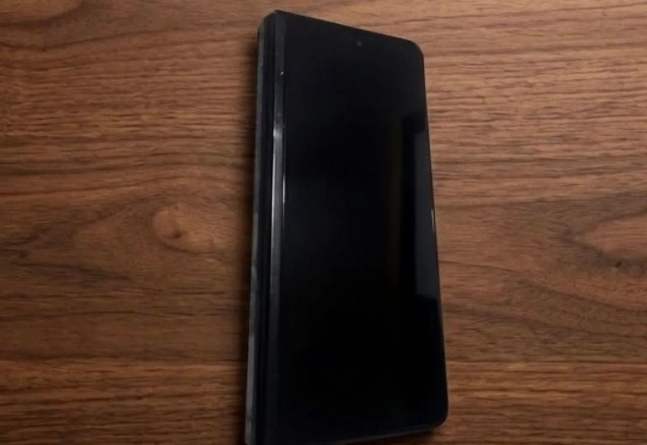 samsung galaxy z fold3 5g 512gb - Foto 3