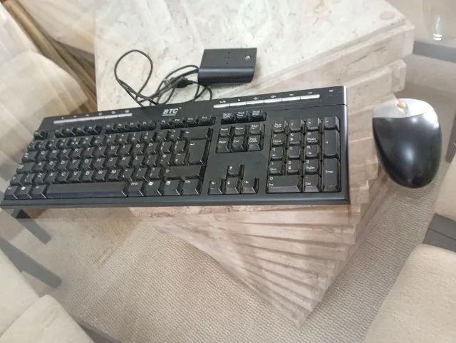 Teclado e Mouse robusto sem fio (Wireless) BTC 5309 URF excelente - Foto 4