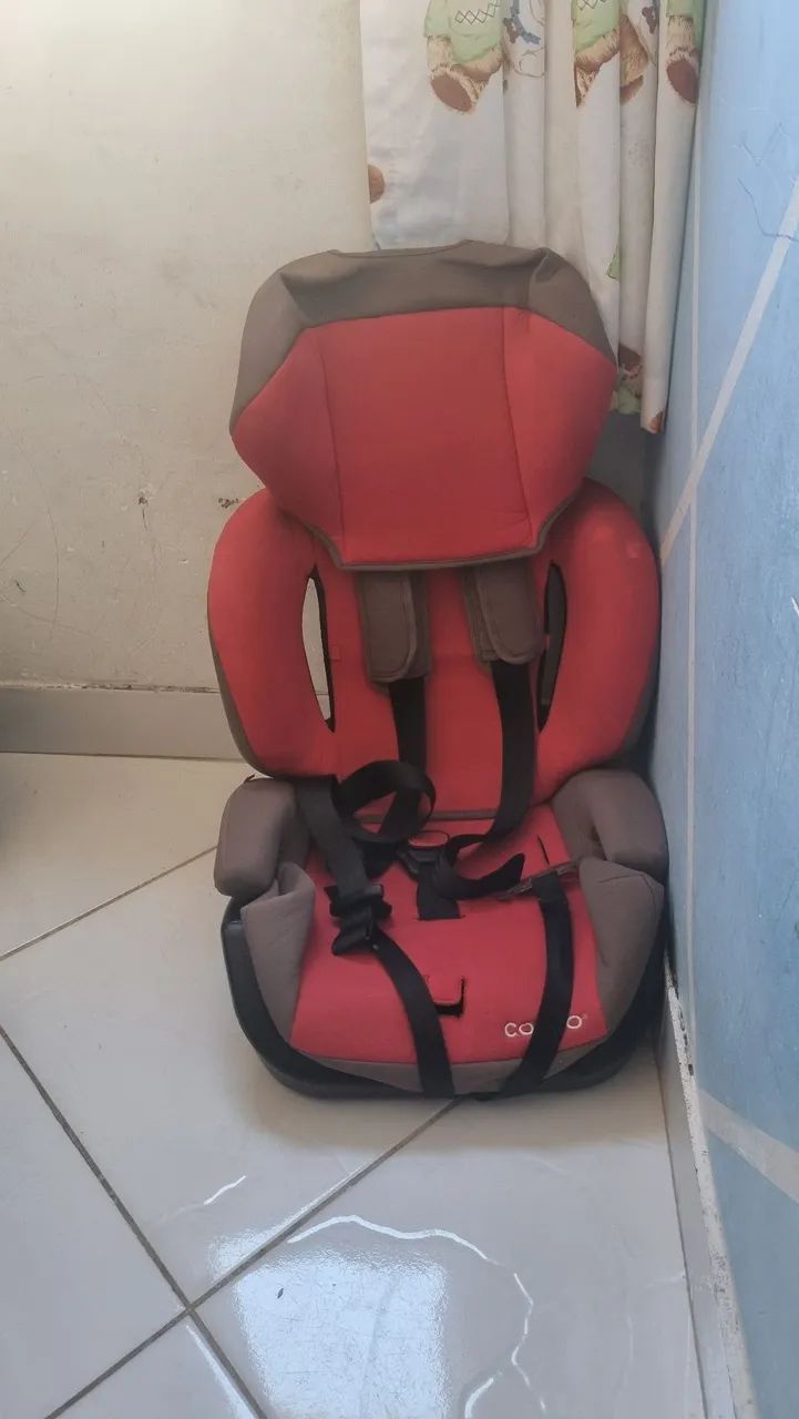 Cadeirinha automóvel 