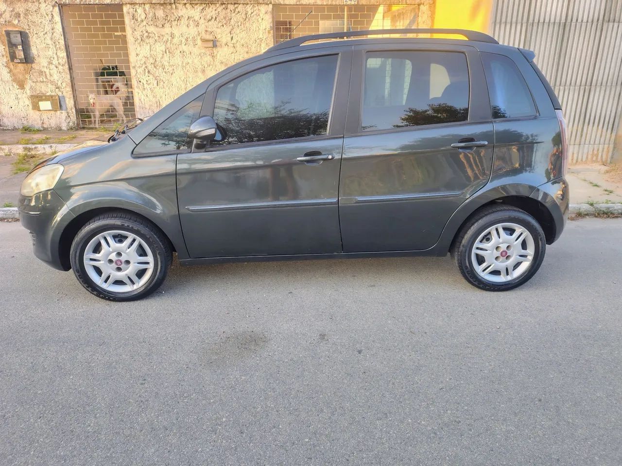 Fiat Idea Attractive 1.4 Fire Flex 8V 5P 2012