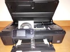 Impressora HP Deskjet Ink Advantage 5525 - Foto 2