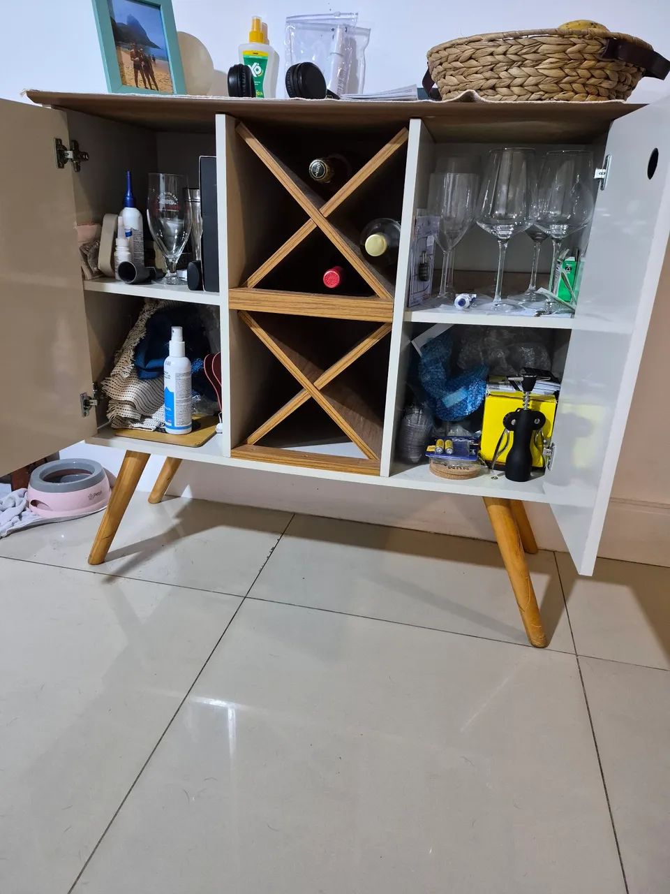 Aparador com lugar pra vinho - Foto 2