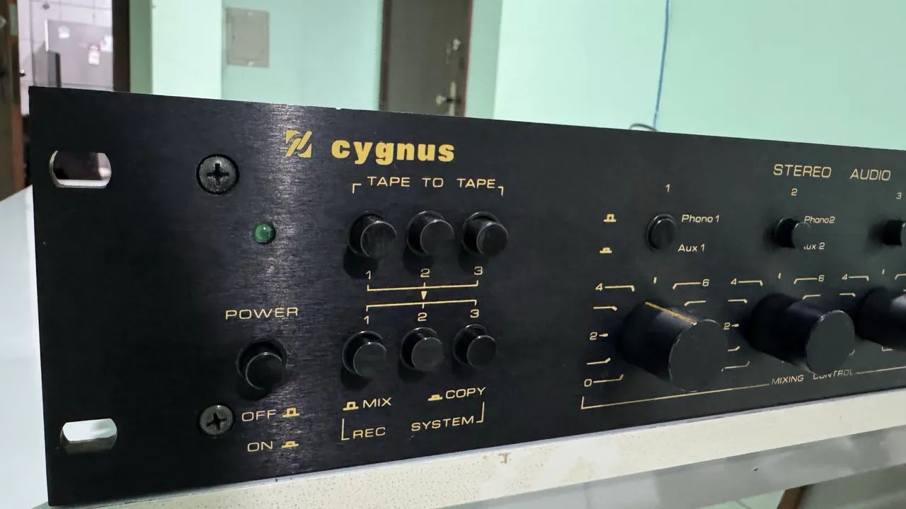 Mixer Cygnus Sam 800 - Equipamentos e Acessórios de Som - Nova