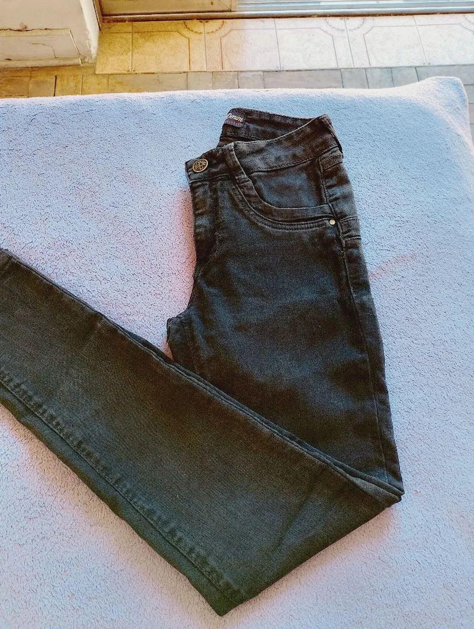 Calça jeans feminina Prefixo  - Foto 2