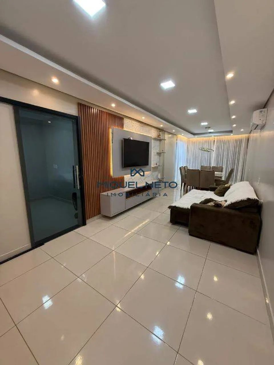CASA DE ESQUINA, MODIFICADA E PORTEIRA FECHADA NO CONDOMÍNIO ÍRIS - Foto 5