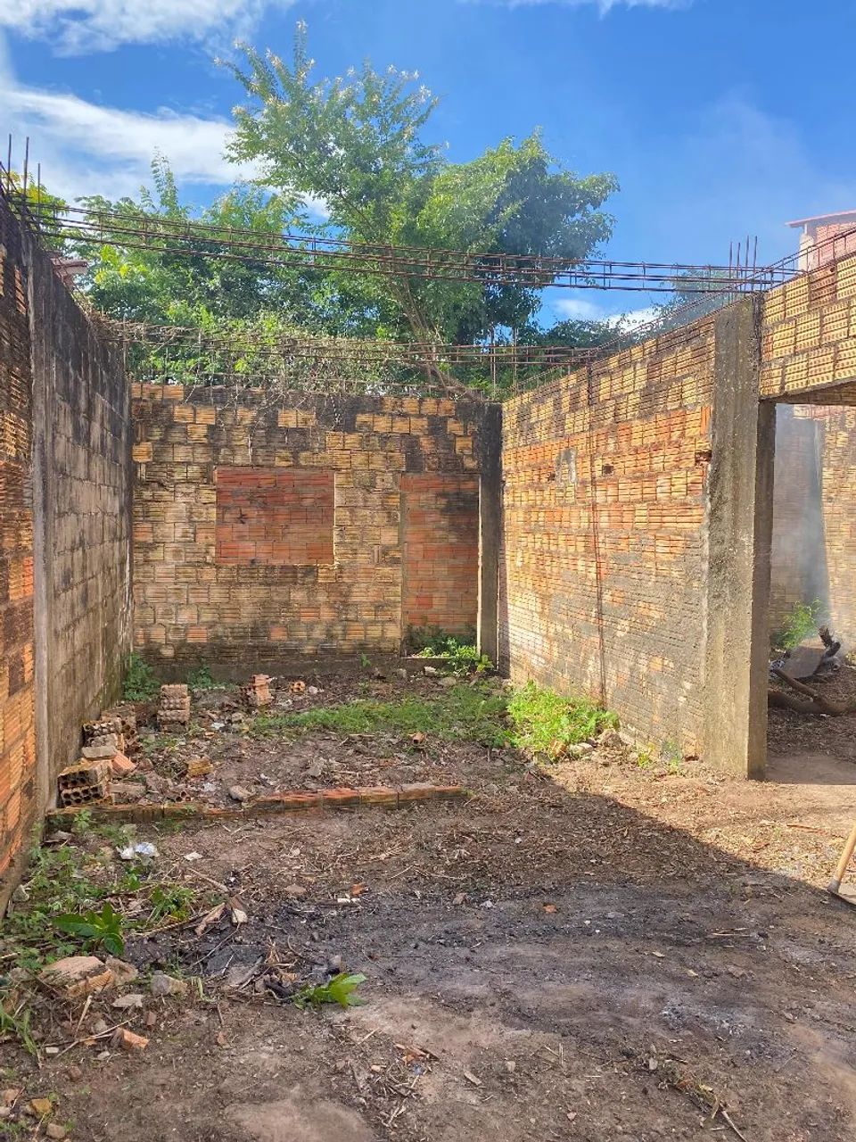 Vendo lote com construção  9 4 9 9 2 0 6 9 2 2 1  - Foto 2