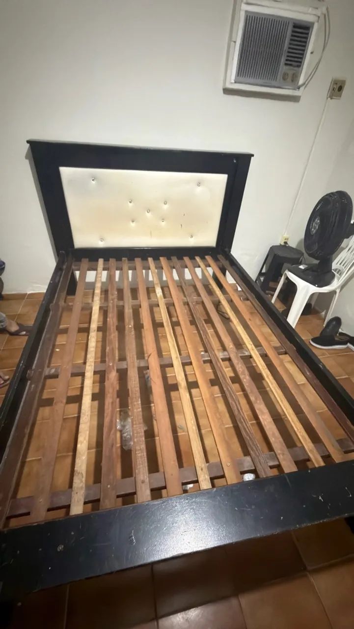 Vendo cama de madeira  - Foto 3